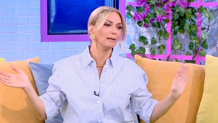 Έλλη Κοκκίνου: «Είμαι πολύ κοντά στον γιο μου αλλά είμαι και πάρα πολύ αυστηρή»