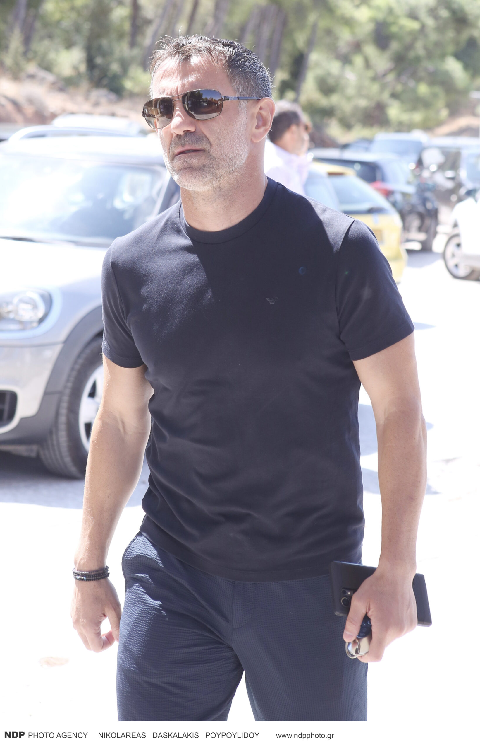 Αλεξάνδρα Νικολαΐδου: Θλίψη στην κηδεία της 41χρονης - Την αποχαιρέτησαν συγγενείς και φίλοι (εικόνες)