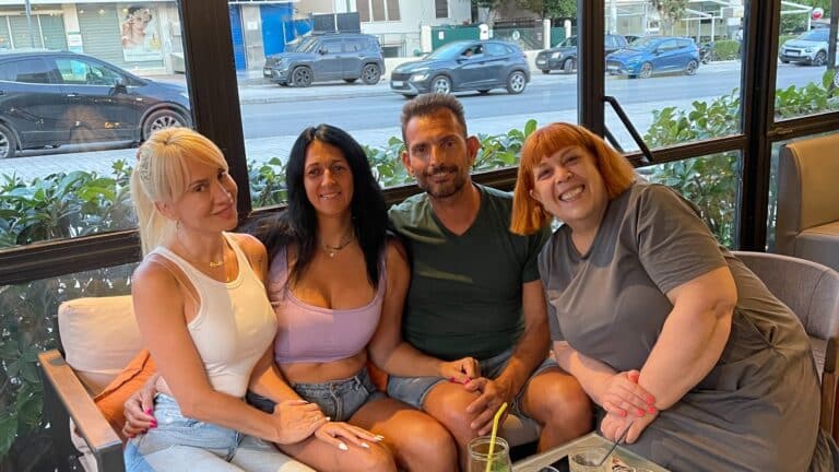 Γονείς κωφοί, παιδιά ακούοντα.. 