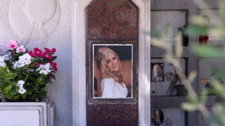 Αλίκη Βουγιουκλάκη: Πωλείται για δεύτερη φορά το σπίτι της στην Στησιχόρου – Η τιμή του ακινήτου