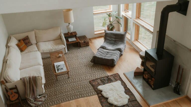 Χειμωνιάτικη διακόσμηση: 7 ιδέες για να «ζεστάνεις» το σπίτι σου