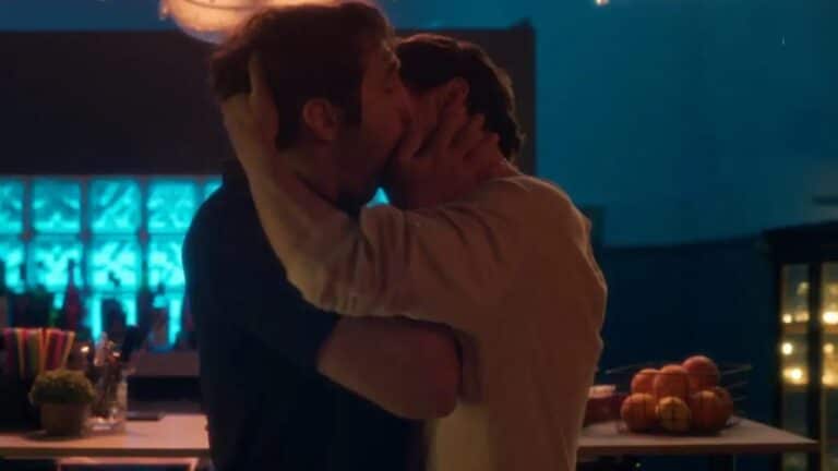 «Σέρρες»: Το Twitter ενθουσιάστηκε με την ερωτική σκηνή Οδυσσέα και Άγγελου – «Γιώργο Καπουτζίδη εμείς ευχαριστούμε (όρθιοι)»