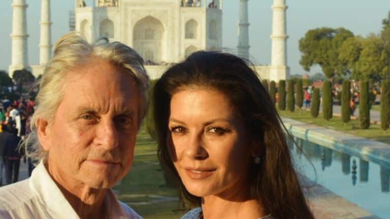 Κάθριν Ζέτα Τζόουνς και Μάικλ Ντάγκλας: Πώς κρατούν ζωντανή τη σχέση τους 25 χρόνια μετά – Τι της είπε όταν τη γνώρισε