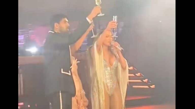 Η Τζένιφερ Λόπεζ τραγούδησε σε γάμο στην Ινδία και πήρε 2 εκατ. δολάρια (βίντεο)