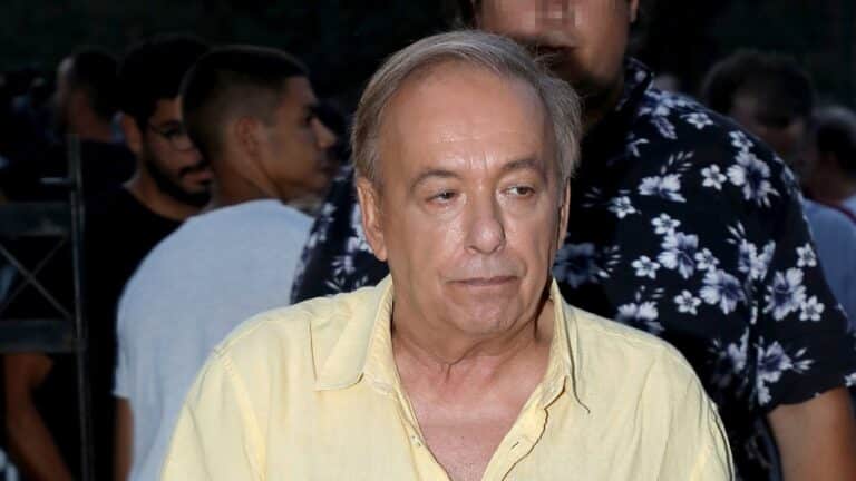 Μικρούτσικος: «Χρωστάω το ηλεκτρικό ρεύμα, τον ΟΤΕ, αυτή τη στιγμή ζω στο σκοτάδι»