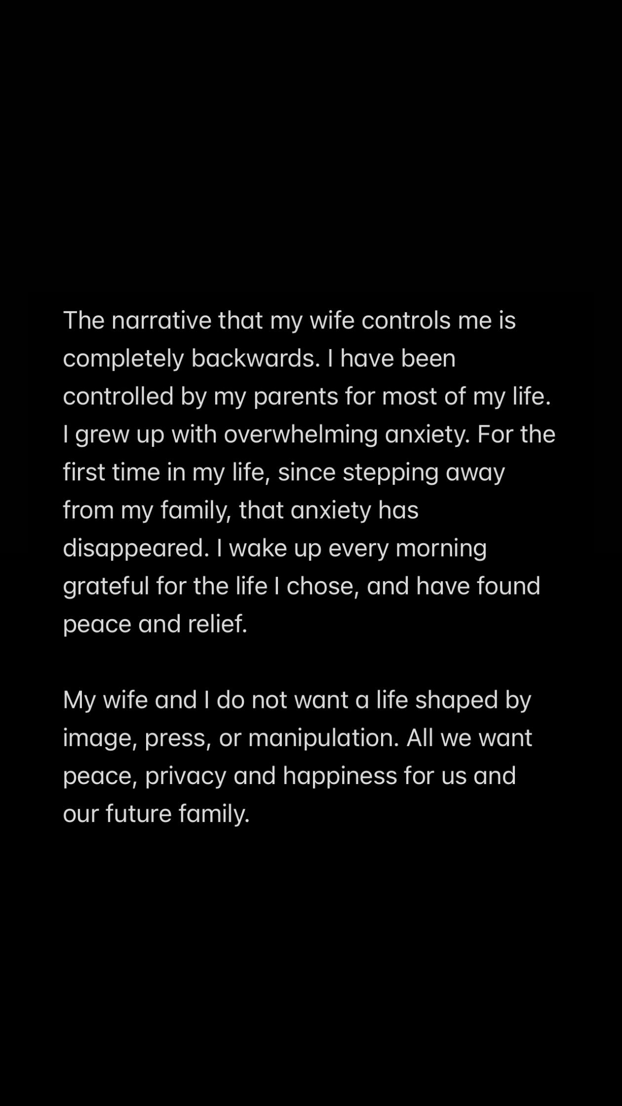 «Κόλαφος» ο Μπρούκλιν Μπέκαμ για τους γονείς του: «Δεν θέλω να συμφιλιωθώ με την οικογένειά μου» (εικόνες)