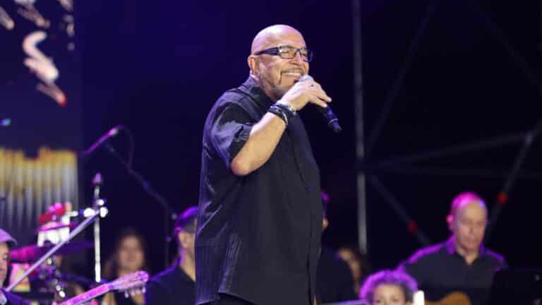 Ζουγανέλης: Έβαλα σκουλαρίκι στην ΕΡΤ για να στηρίξω συνεργάτη μου, που τον είπαν «αδερφή»