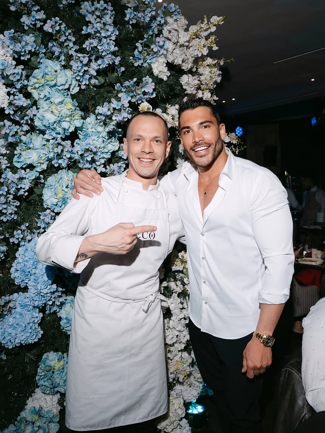 Κανείς δεν έλειπε από το μεγάλο πάρτι του Γιώργου Ασημακόπουλου για την ονομαστική του εορτή - Δείτε φωτογραφίες