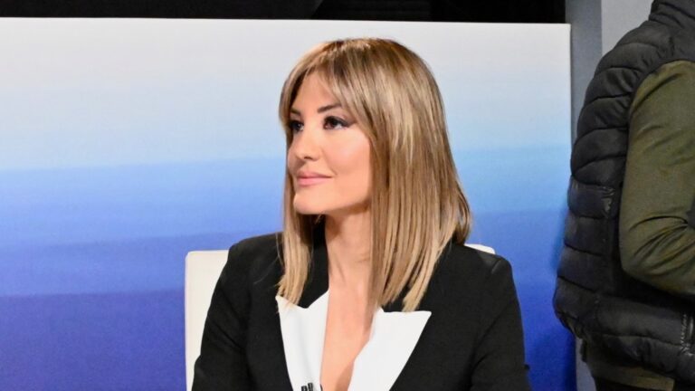 Ράνια Τζίμα: «Η συνεργασία με τον Γιάννη Πρετεντέρη είναι ωραία και νομίζω με σεβασμό»
